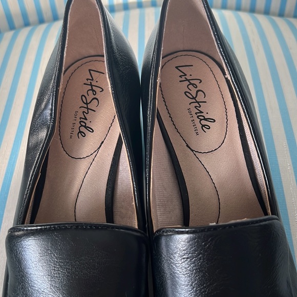 Life Stride black heeled loafer with pointed toe 8M brand new - Picture 5 of 7